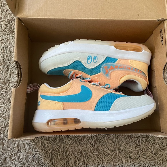 Little kids shoes